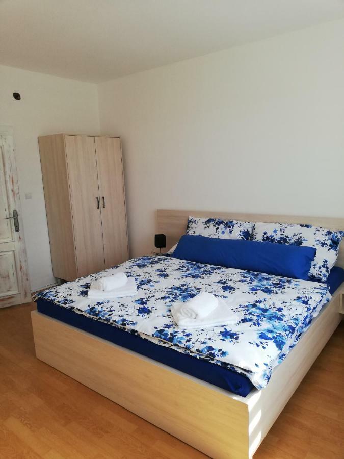 Apartman Julrich Vrbov Εξωτερικό φωτογραφία