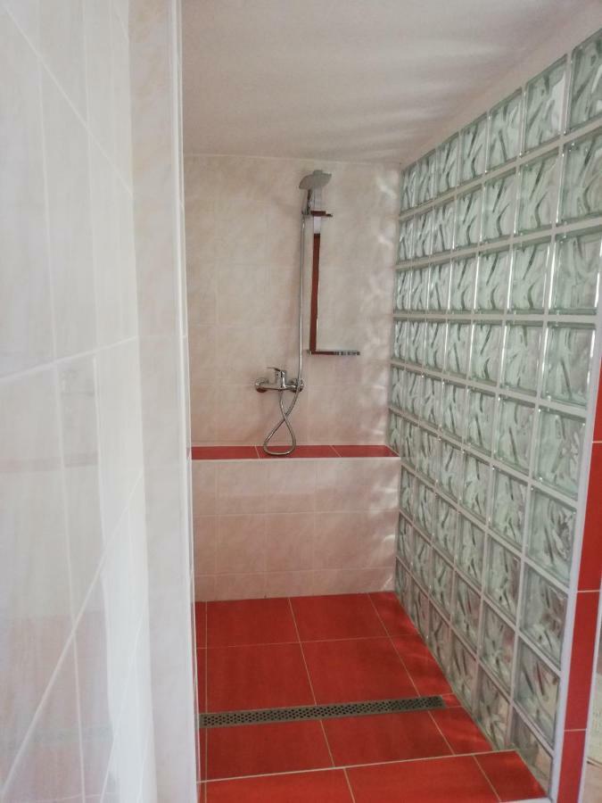 Apartman Julrich Vrbov Εξωτερικό φωτογραφία